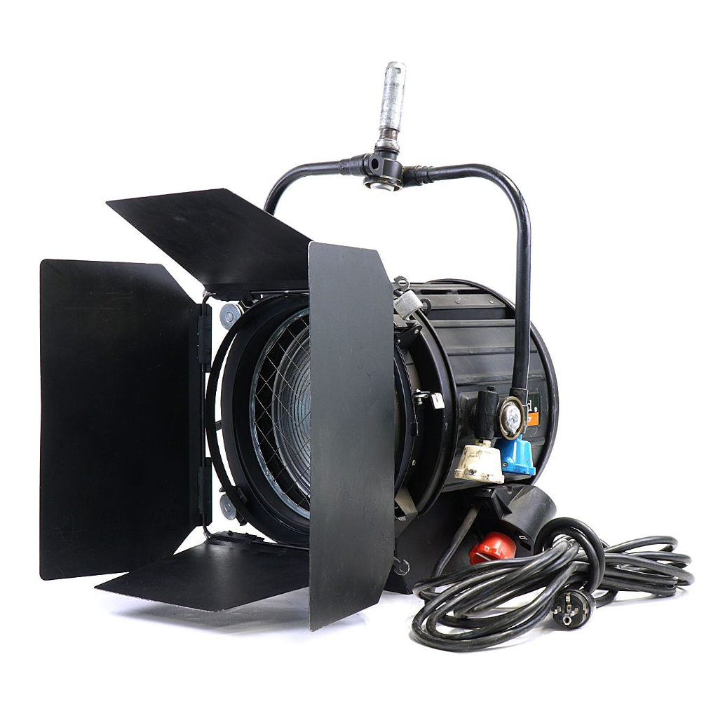 Projecteur Tungstène Fresnel 2Kw STRAND LIGHTING Castor (Lyre Studio)